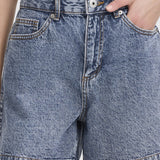 Aveny Short